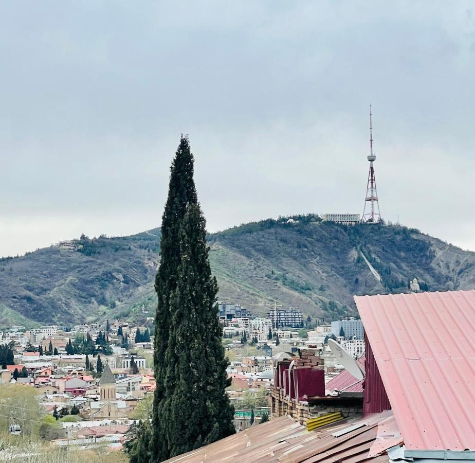Quality Inn Tbilisi Esterno foto