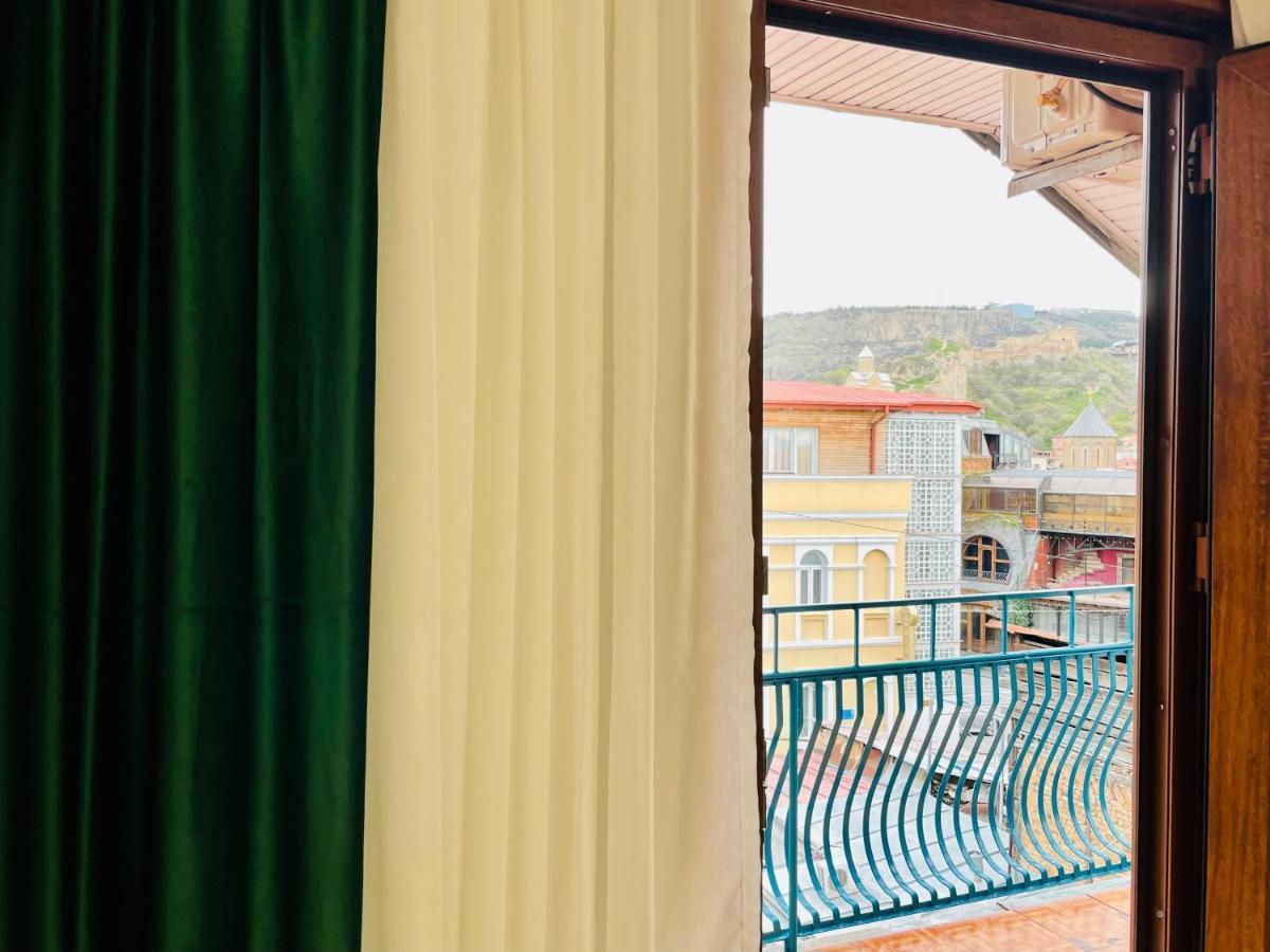 Quality Inn Tbilisi Esterno foto