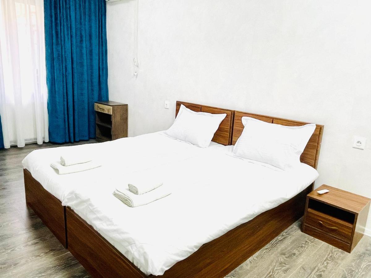 Quality Inn Tbilisi Esterno foto