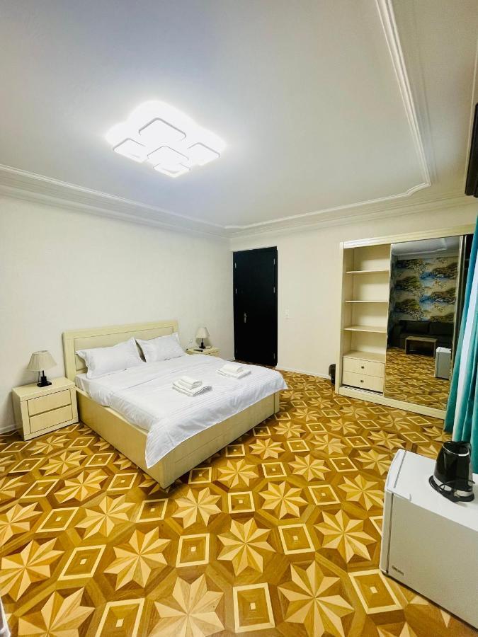 Quality Inn Tbilisi Esterno foto