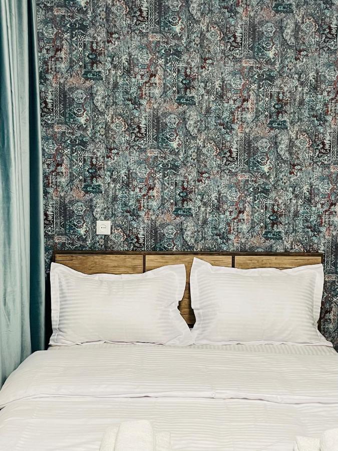 Quality Inn Tbilisi Esterno foto